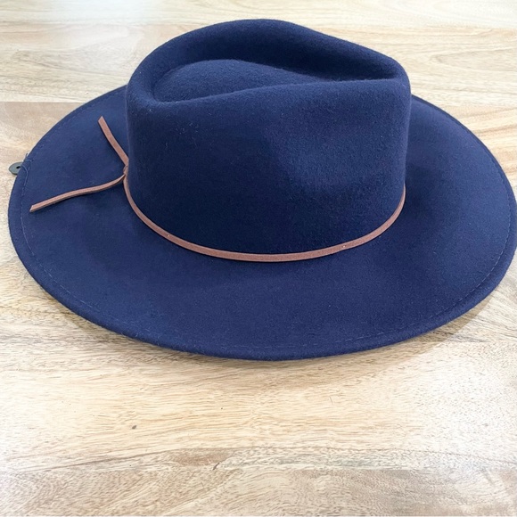 NWT navy blue with brown trim, cowboy / chupalla hat 100% wool